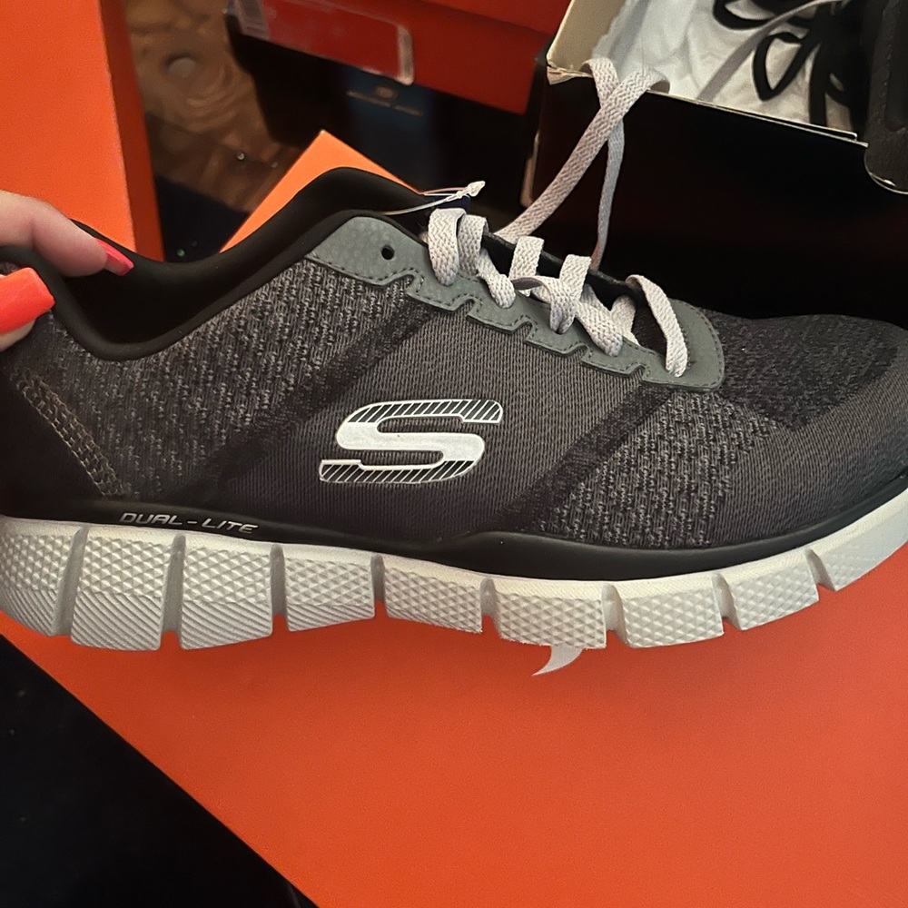 Men’s size 8 sneakers